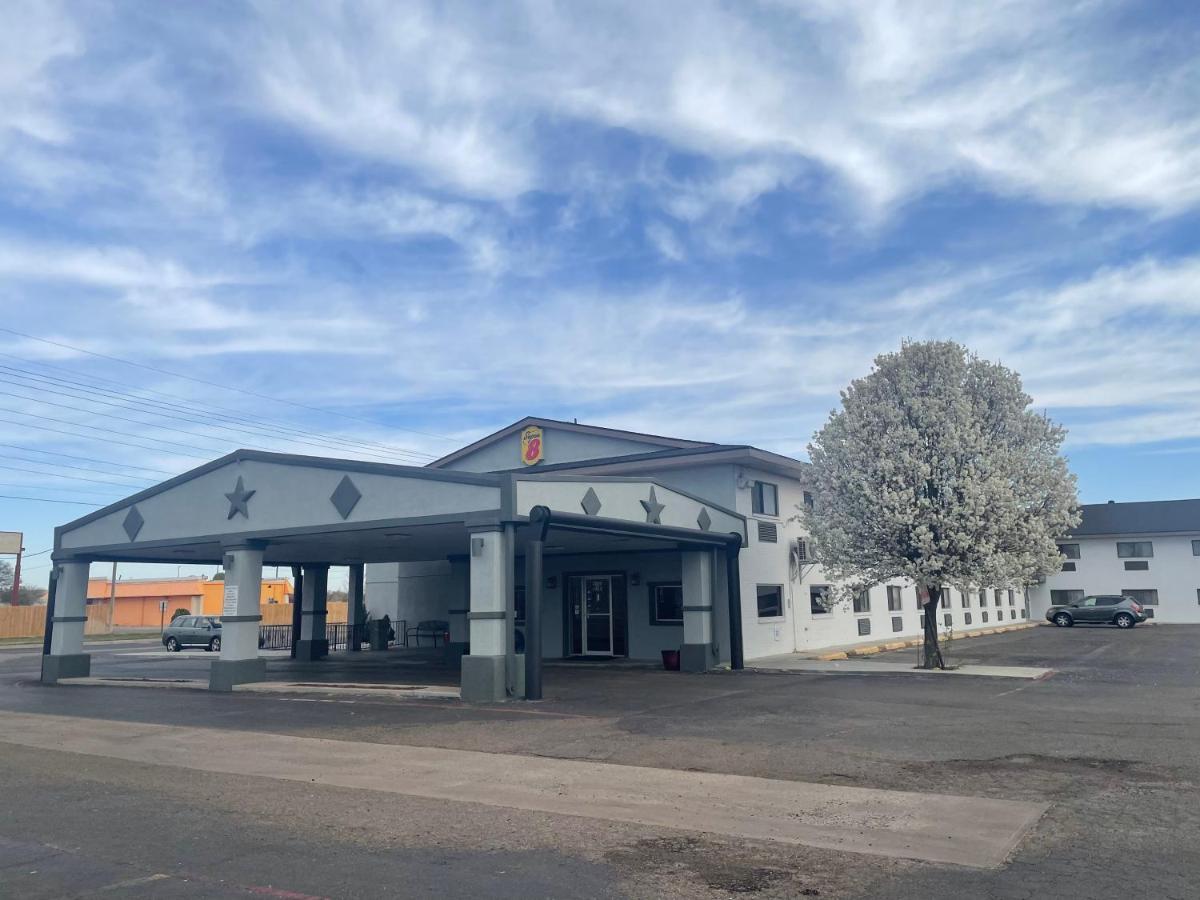 Super 8 By Wyndham Amarillo Central Tx Екстериор снимка