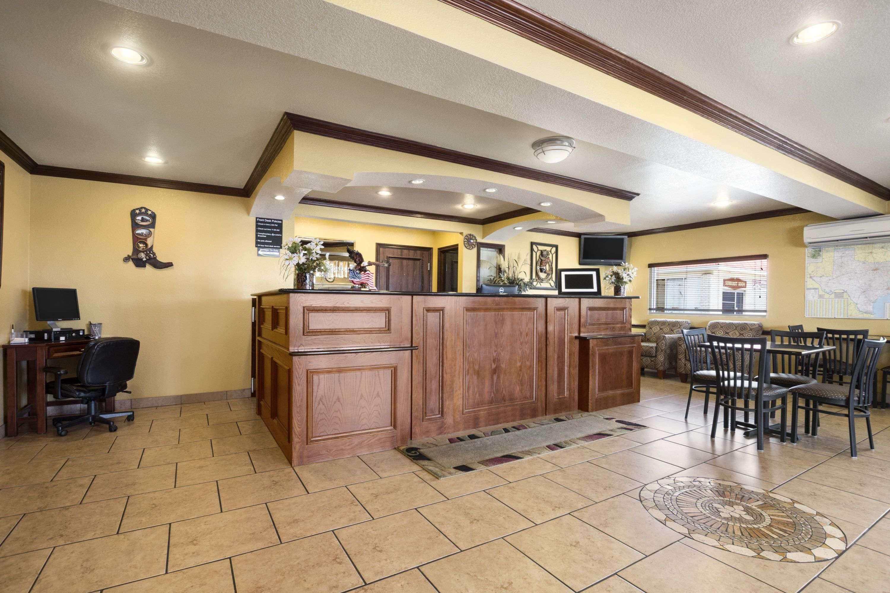 Super 8 By Wyndham Amarillo Central Tx Екстериор снимка