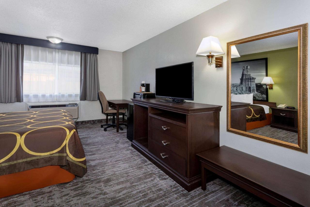 Super 8 By Wyndham Amarillo Central Tx Екстериор снимка