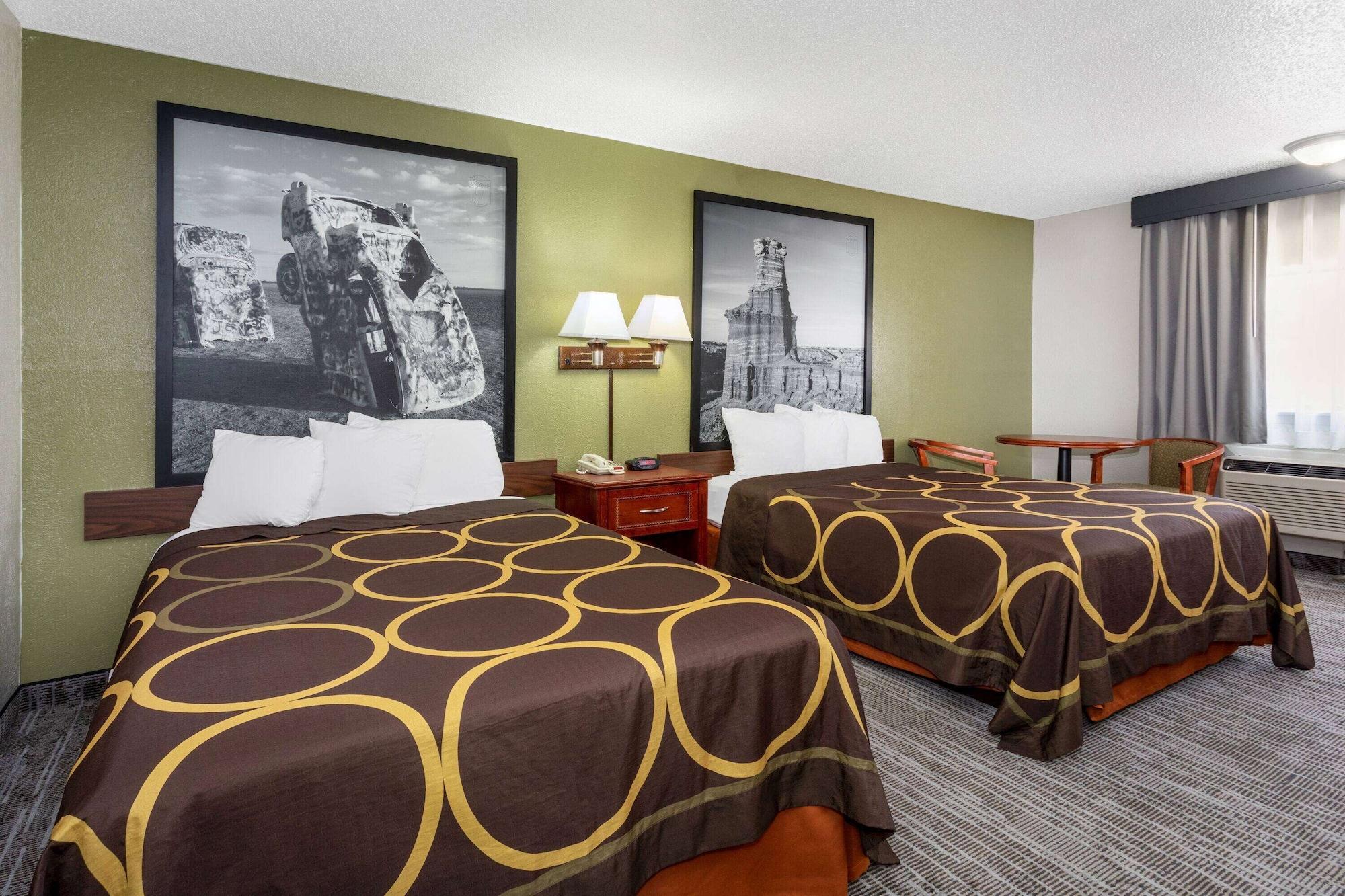 Super 8 By Wyndham Amarillo Central Tx Екстериор снимка